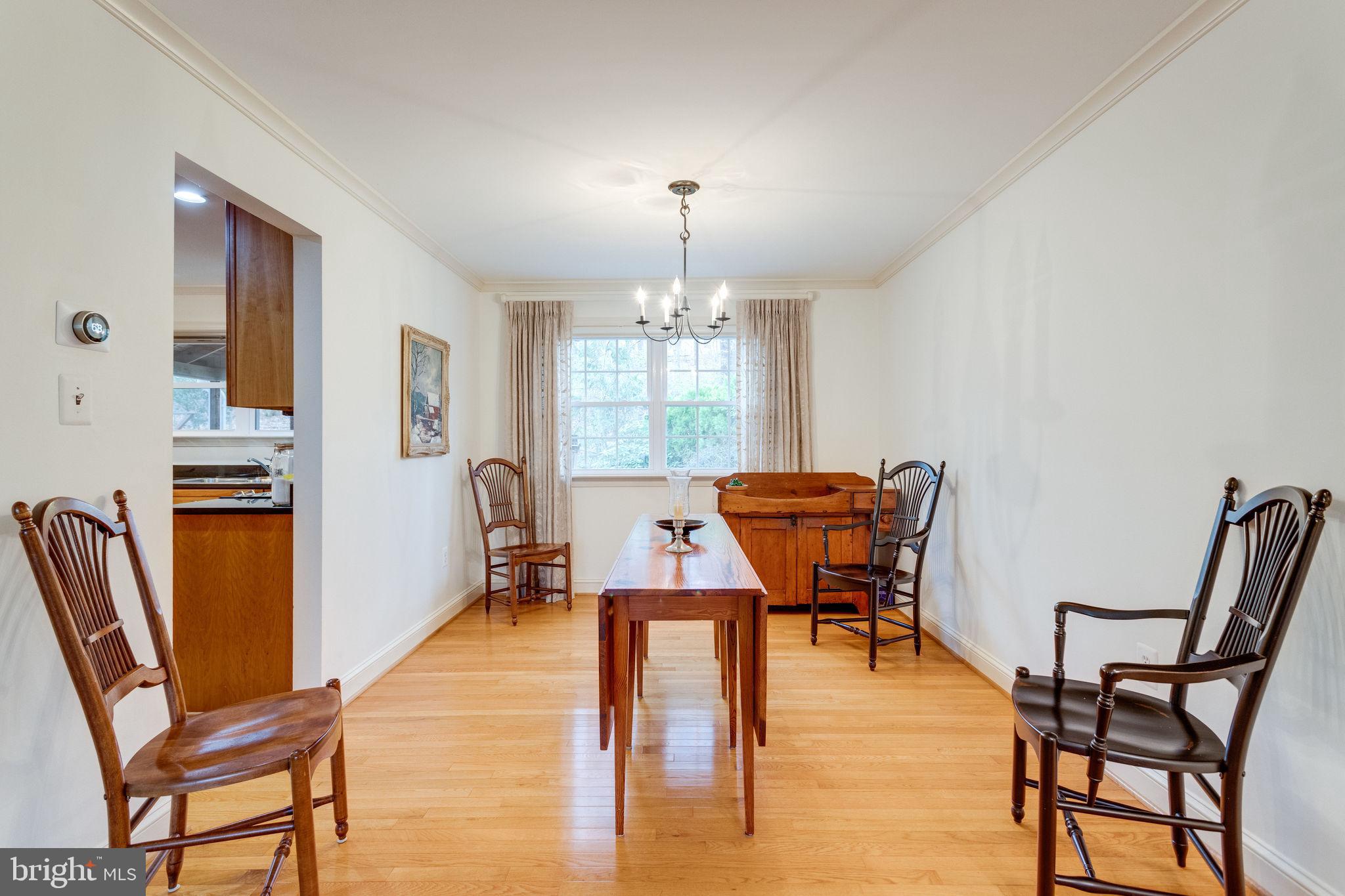 1832 Post Oak Trail Reston, VA 20191 - Photo 6 of 39 Formal dining room