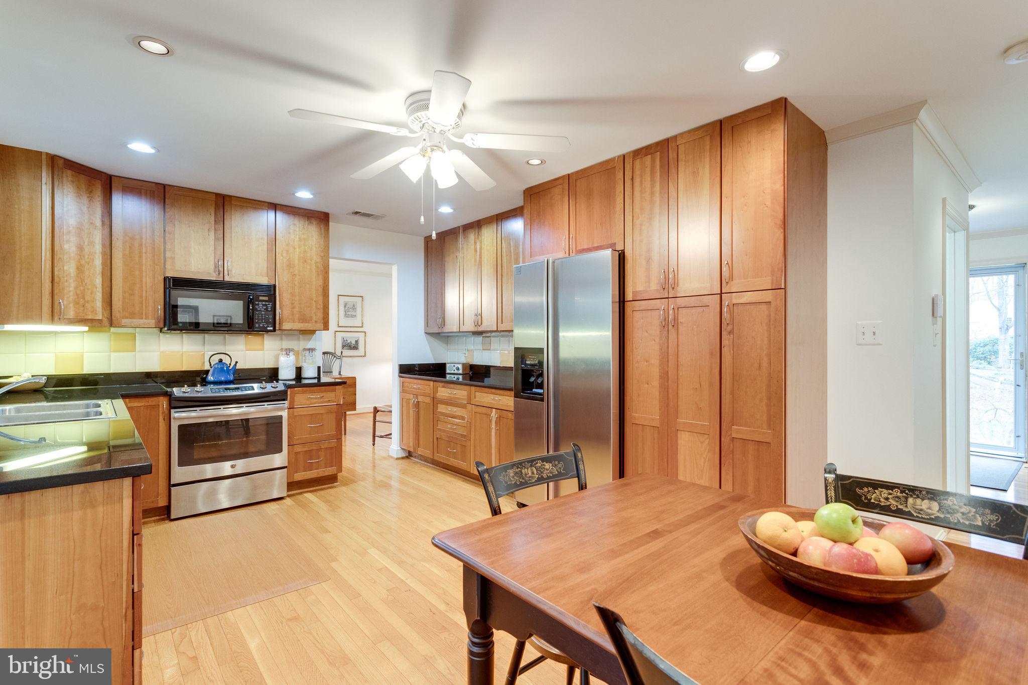 1832 Post Oak Trail Reston, VA 20191 - Photo 10 of 39 Nice hardwood floors