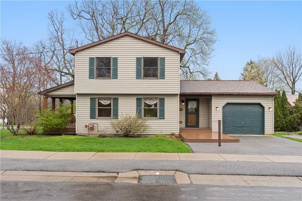 $189,900 | 22 High Street, Livonia, NY 14487