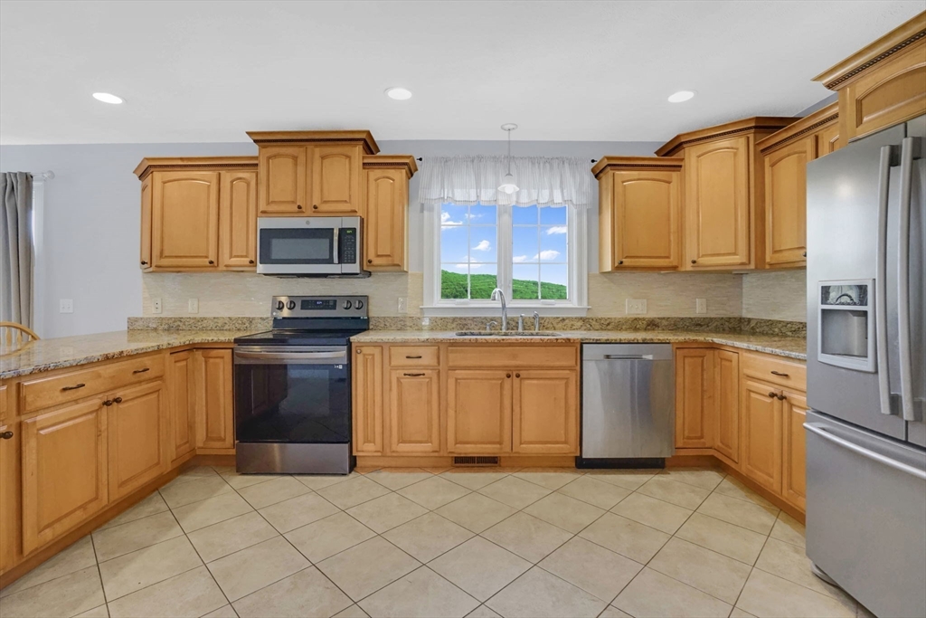 12 Macomber Road Monson, MA 01057 - Photo 10 of 42