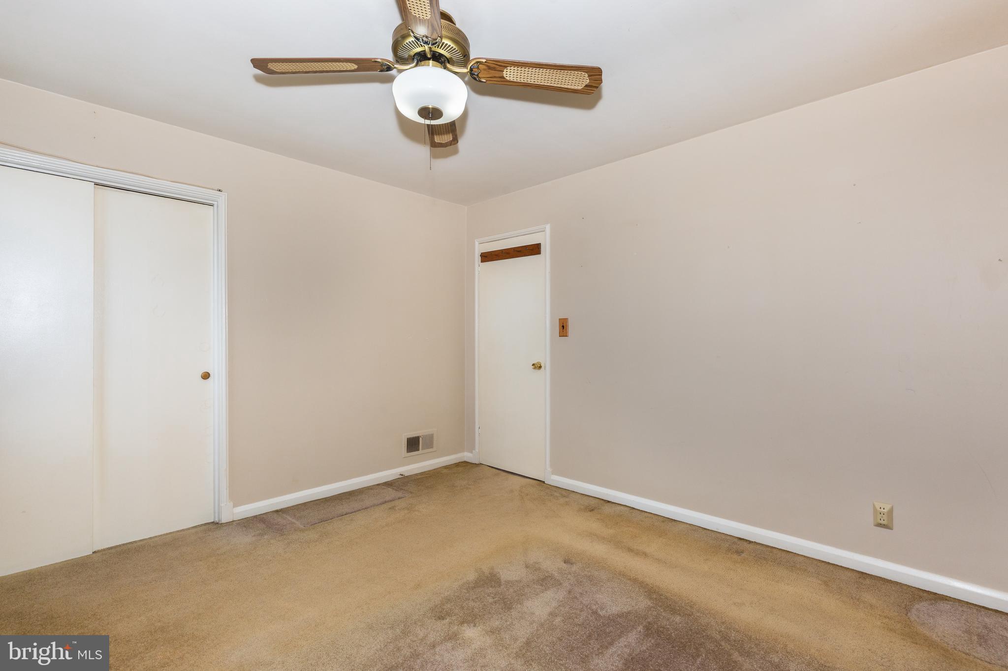 729 Aldworth Road Dundalk, MD 21222 - Photo 32 of 39 Primary Bedroom