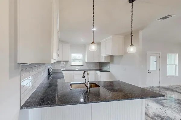$348,000 | 15 Fm 677, Bellevue, TX 76228