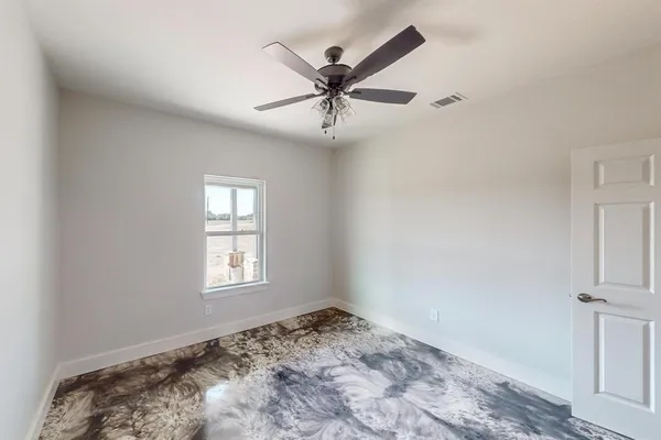 $348,000 | 15 Fm 677, Bellevue, TX 76228
