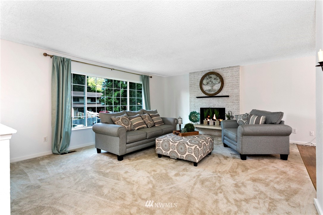 20105 9th Avenue Southeast Bothell, WA 98012 - Photo 2 of 22