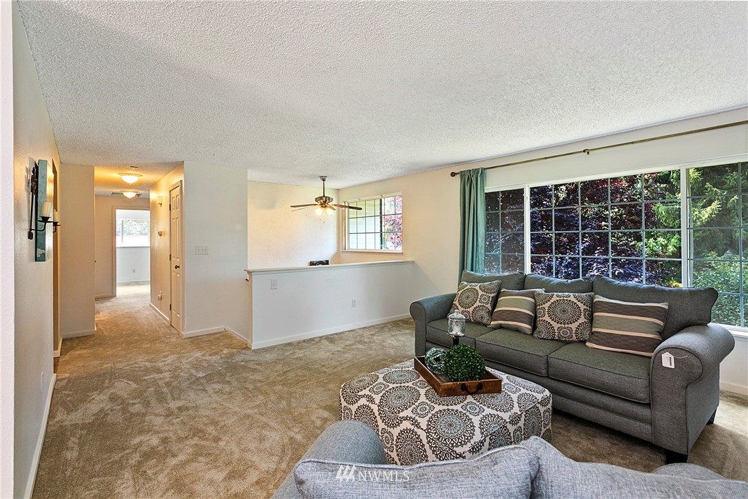 20105 9th Avenue Southeast Bothell, WA 98012 - Photo 5 of 22