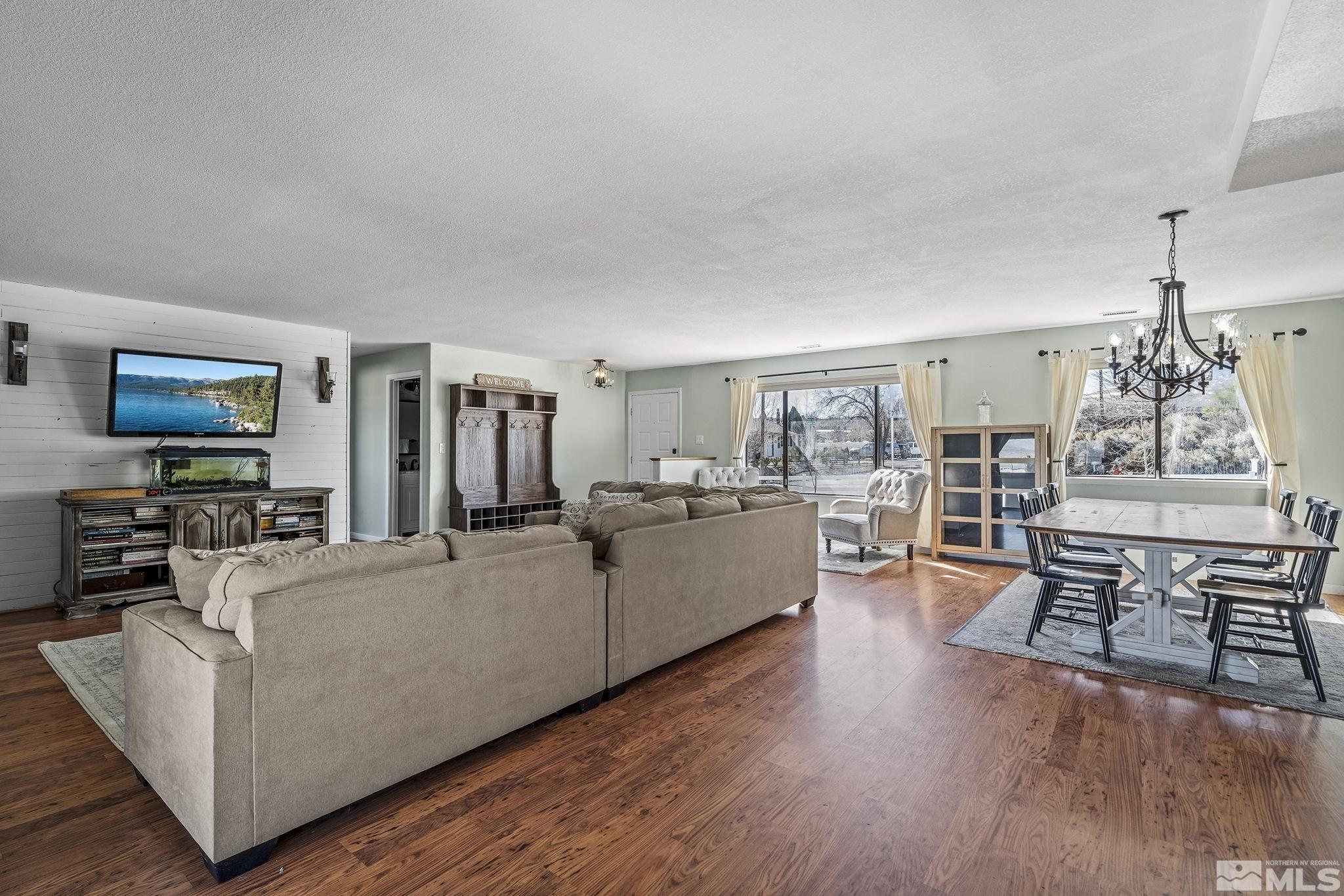 8315 Chippewa Avenue Reno, NV 89506 - Photo 8 of 24 Photo 8