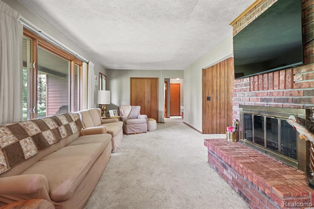 6269 Mabley Hill Road Fenton, MI 48430 - Photo 11 of 56
