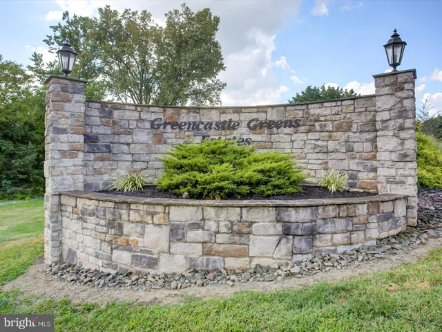 $635,000 | 2384 Castlegreen Drive, Greencastle, PA 17225
