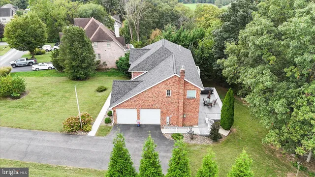 $635,000 | 2384 Castlegreen Drive, Greencastle, PA 17225