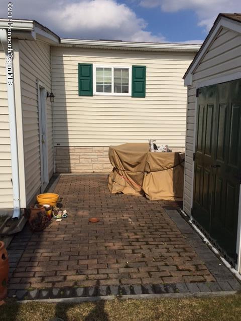 90 Pine Ridge Boulevard Whiting, NJ 08759 - Photo 4 of 33 IMG_1373