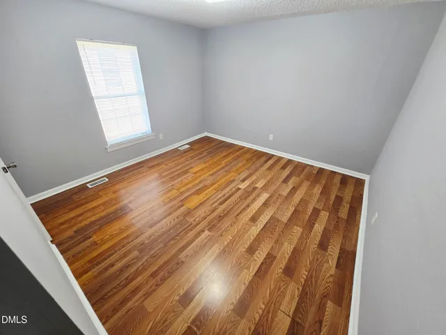 a view of empty room with window