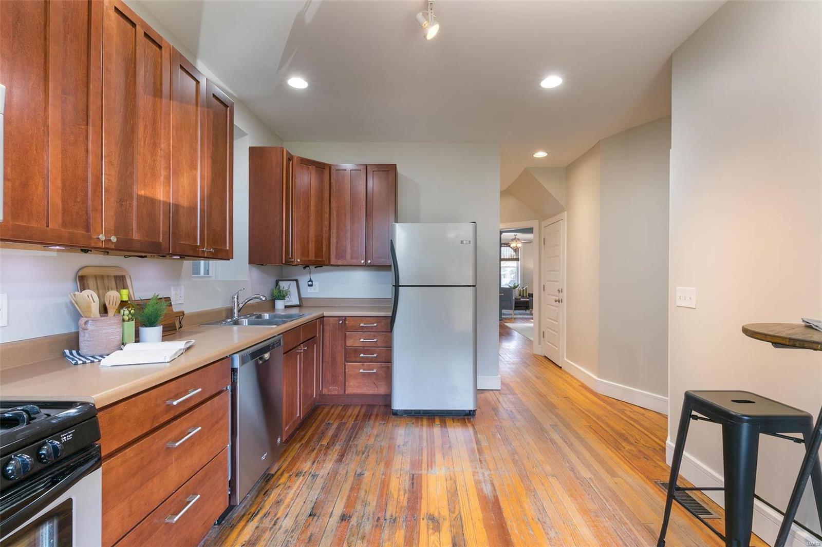 3127 Morgan Ford Road St. Louis, MO 63116 - Photo 11 of 23