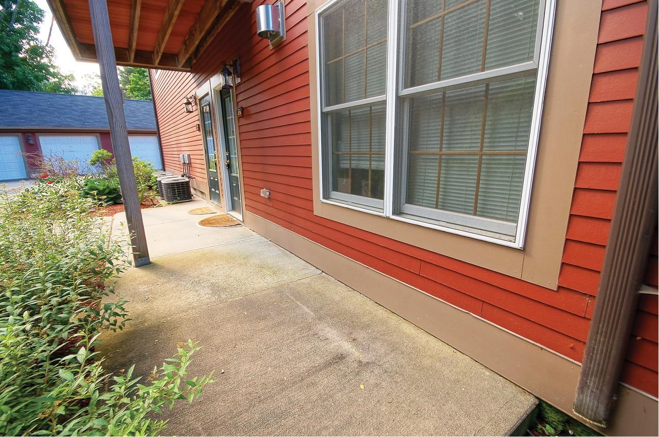 7 Chester Road, Unit 214 Derry, NH 03038 - Photo 6 of 40