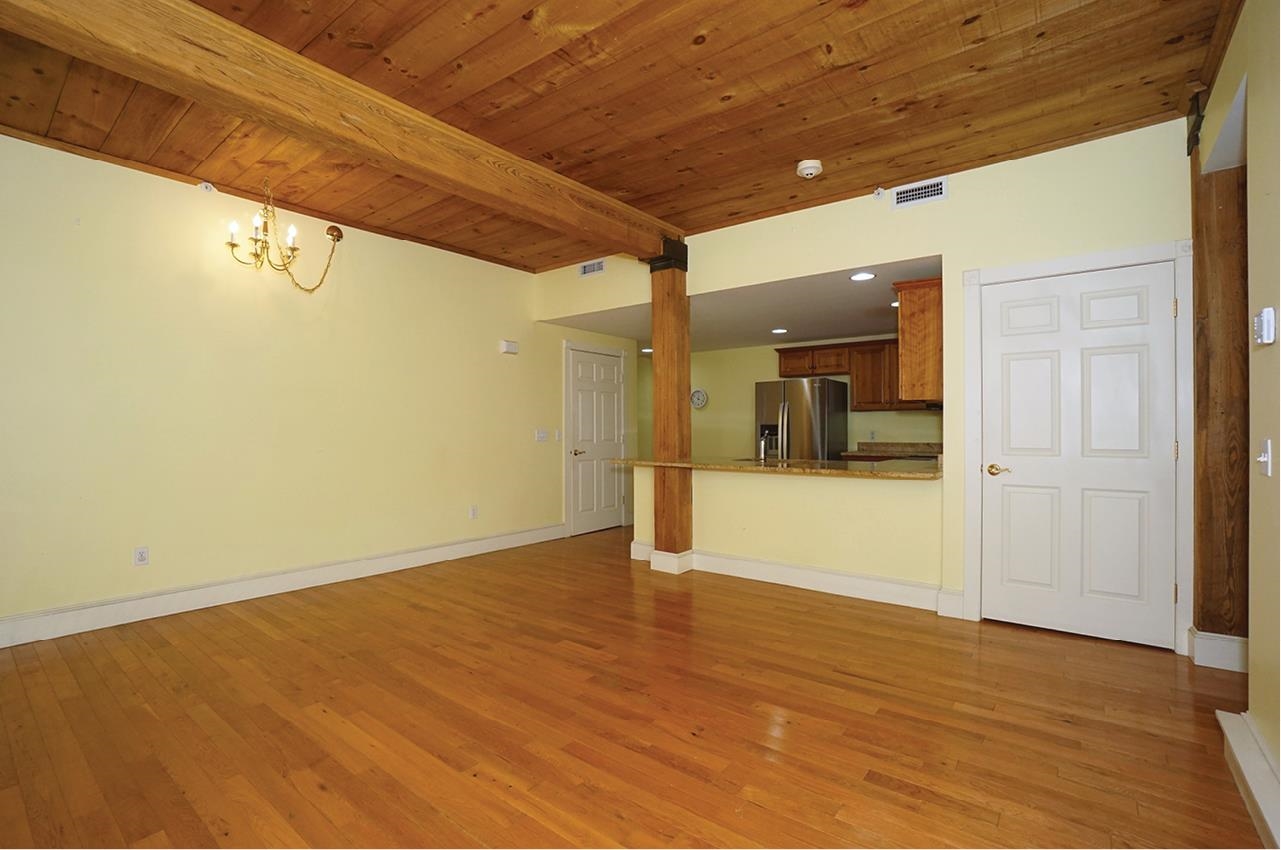 7 Chester Road, Unit 214 Derry, NH 03038 - Photo 9 of 40