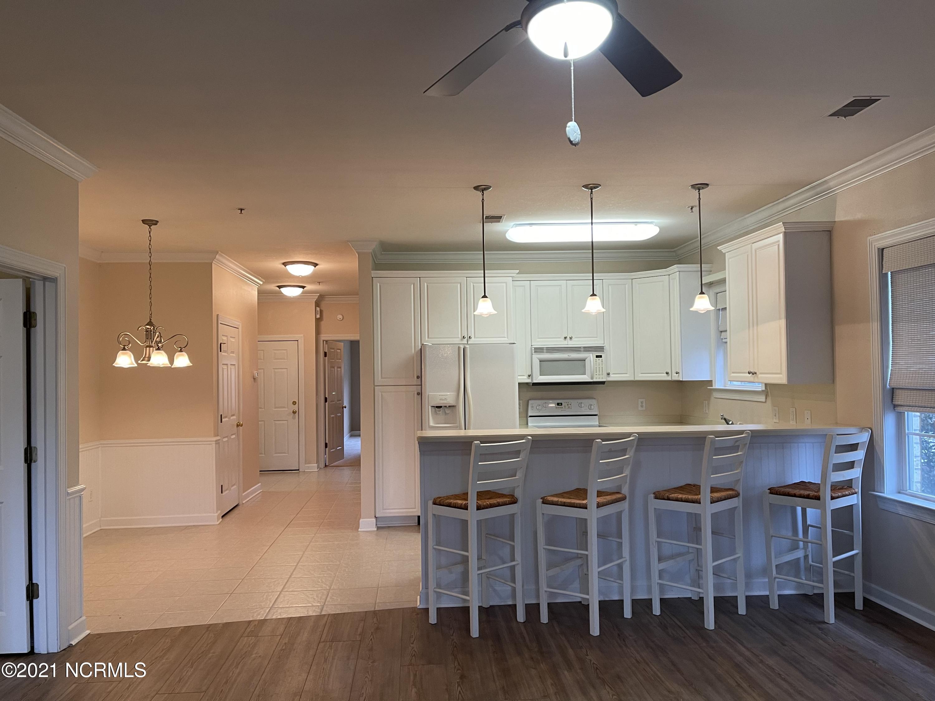 176 Clubhouse Road Sunset Beach, NC 28468 - Photo 5 of 35 Breakfast Bar