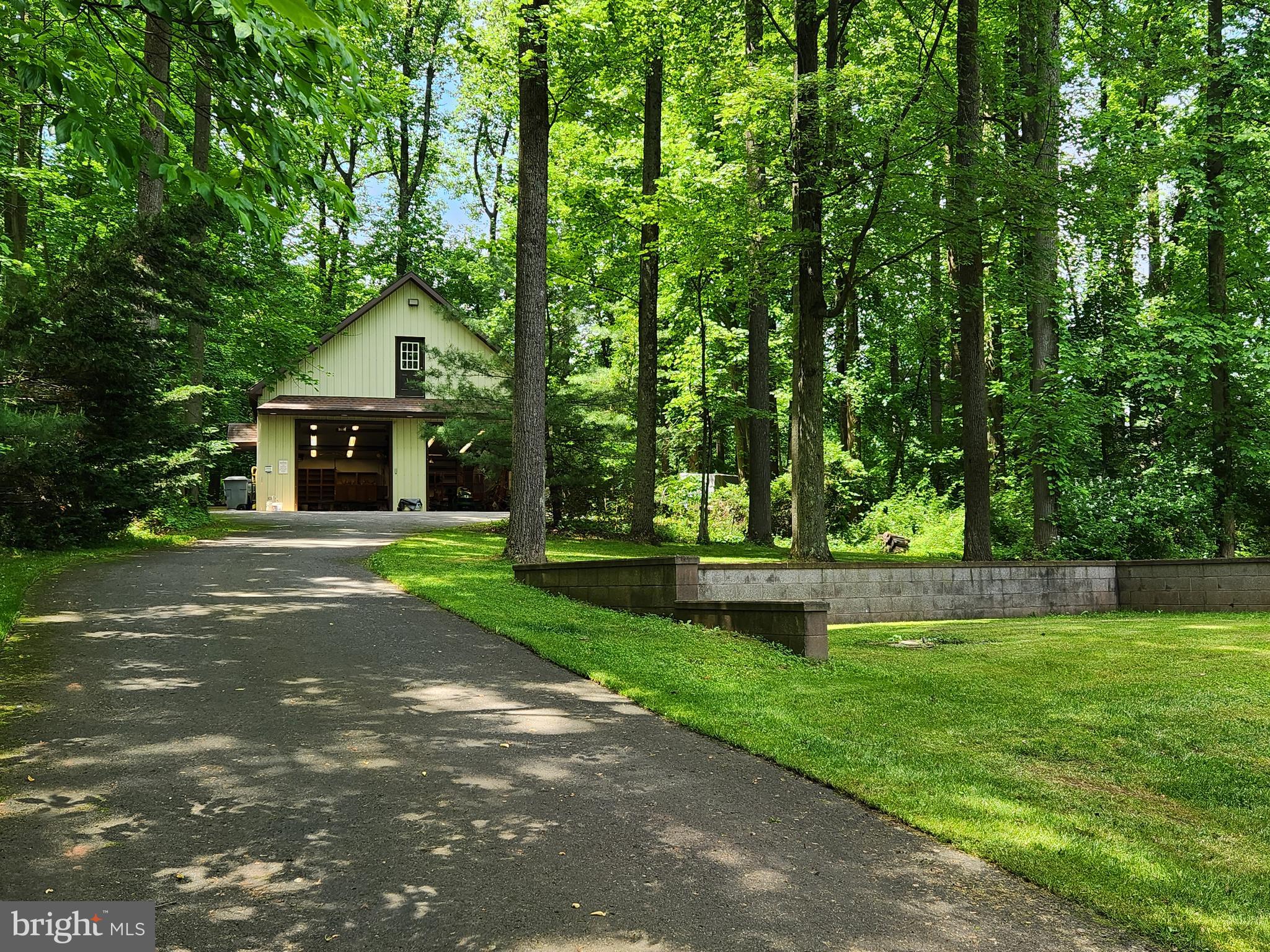 1196 Schoolhouse Road Pottstown, PA 19465 - Photo 2 of 61 Detached 3500 Sq. ft Gargage