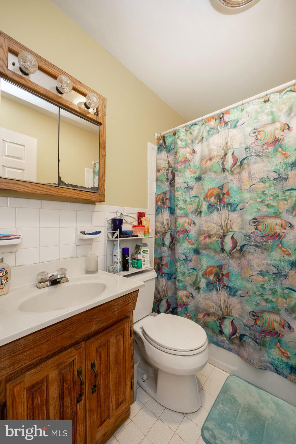 1196 Schoolhouse Road Pottstown, PA 19465 - Photo 56 of 61 Hall Full bathroom