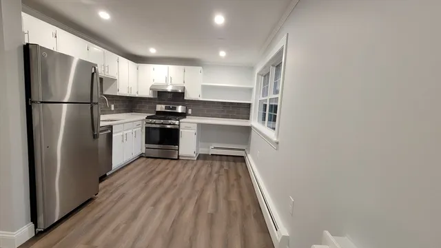 $2,150 | 70 Farrwood Avenue, Unit 11, North Andover, MA 01845