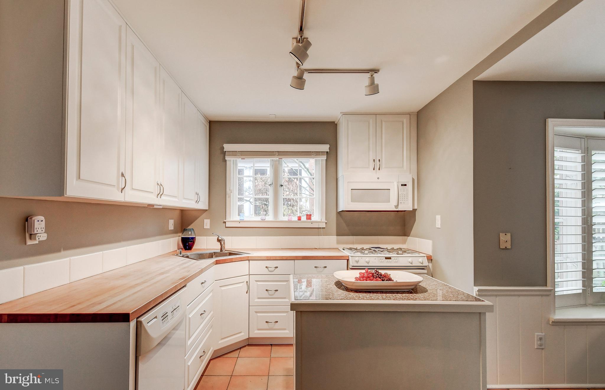 118 Croydon Road Baltimore, MD 21212 - Photo 14 of 41