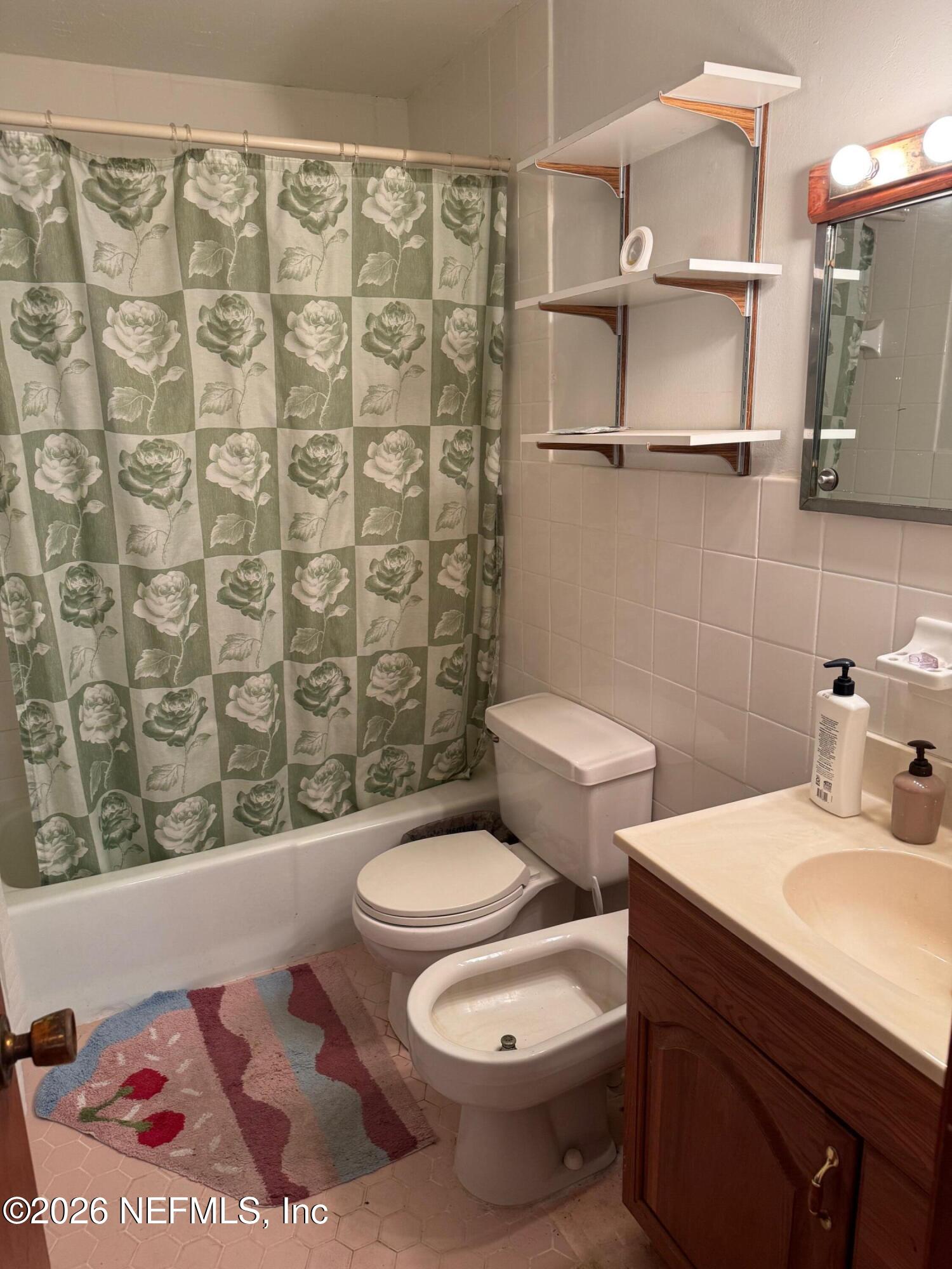 85075 Harts Road Yulee, FL 32097 - Photo 31 of 47 Main Bathroom