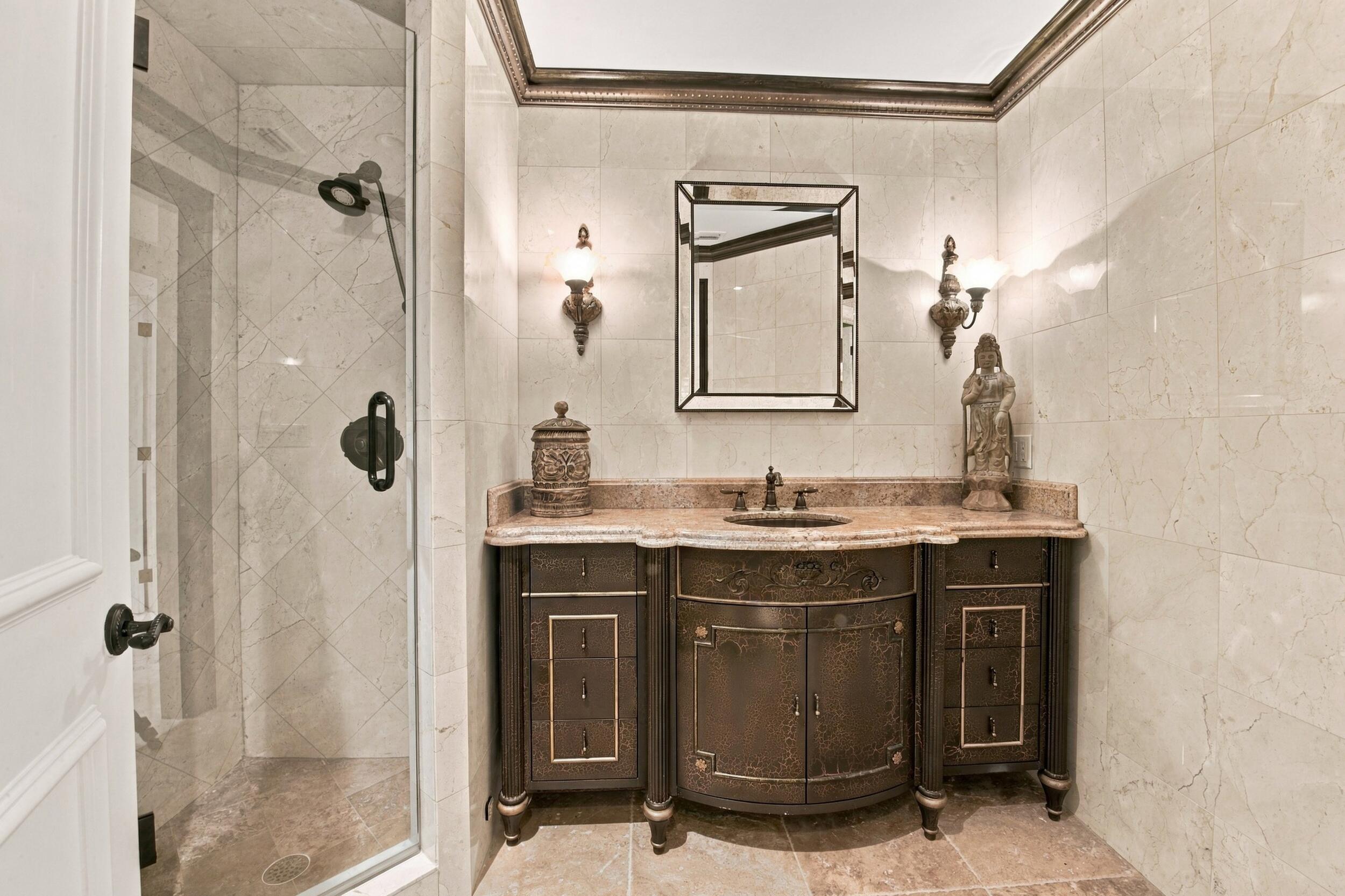 21733 Old Bridge Trail Boca Raton, FL 33428 - Photo 32 of 43 Guest Bath