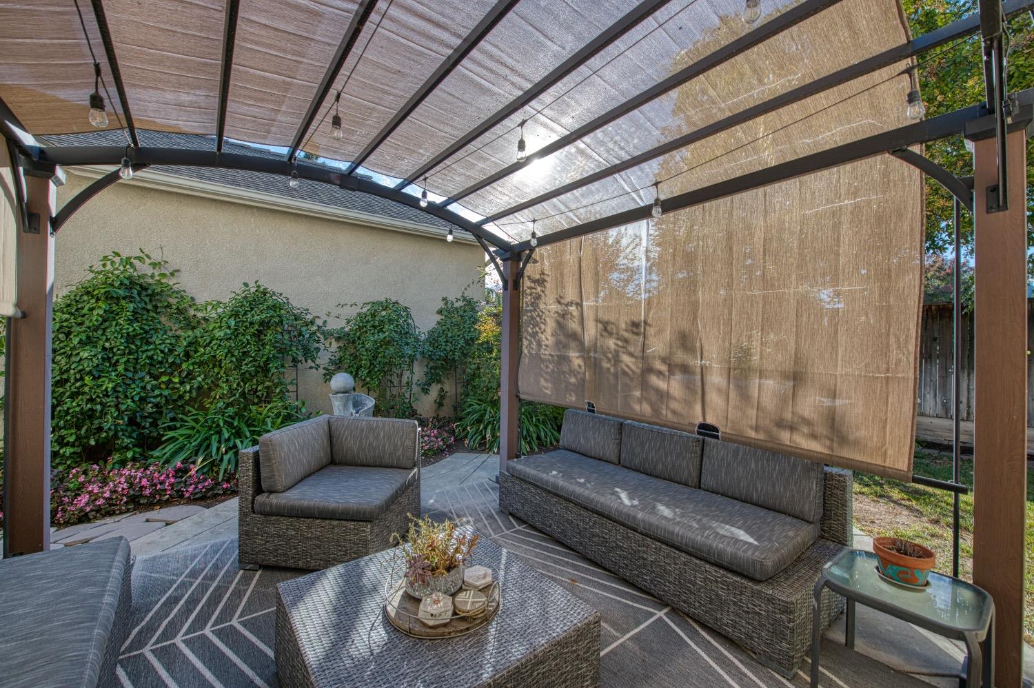 1648 North Avignon Lane Clovis, CA 93619 - Photo 23 of 27 a outdoor living space with furniture
