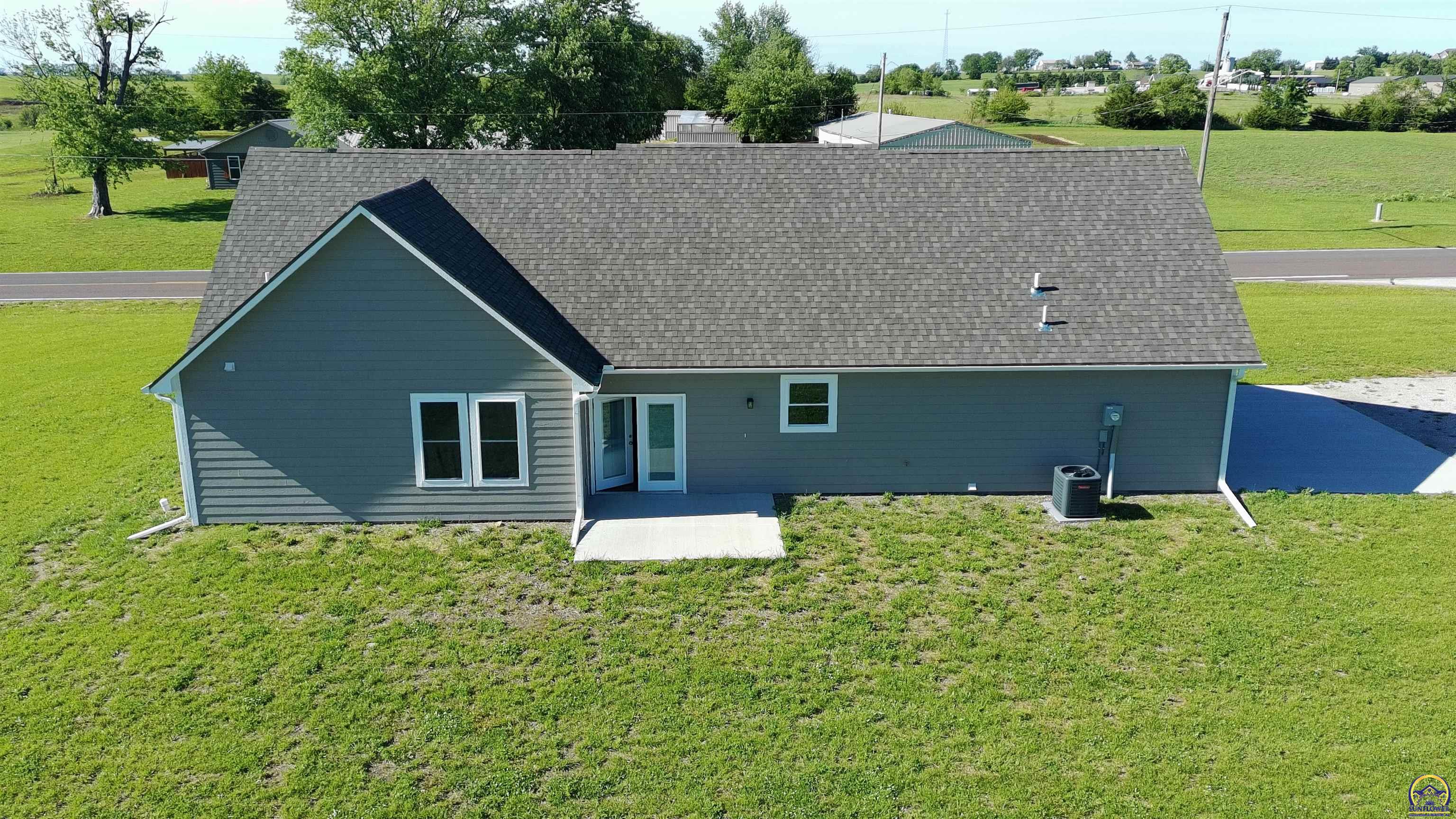 493 Highway 58 Gridley, KS 66852 - Photo 5 of 20