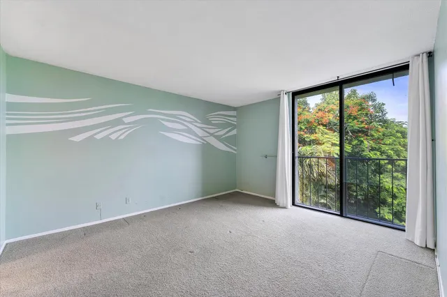 $395,000 | 501 Southwest 11th Place, Unit 418, Boca Raton, FL 33432