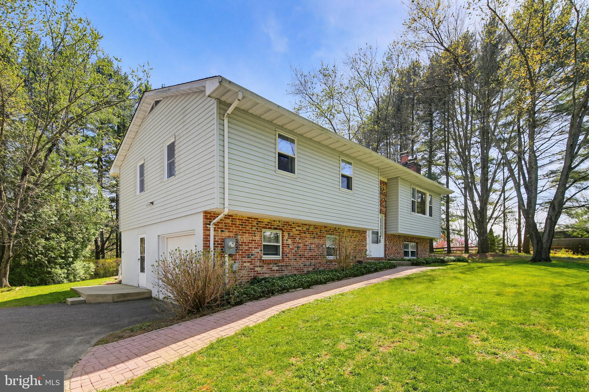 2701 Garrett Road White Hall, MD 21161 - Photo 3 of 37