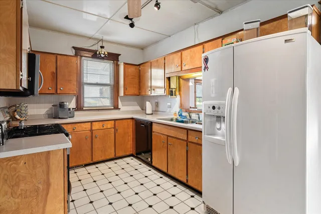 $245,000 | 400 North Main Street, Patch Grove, WI 53817