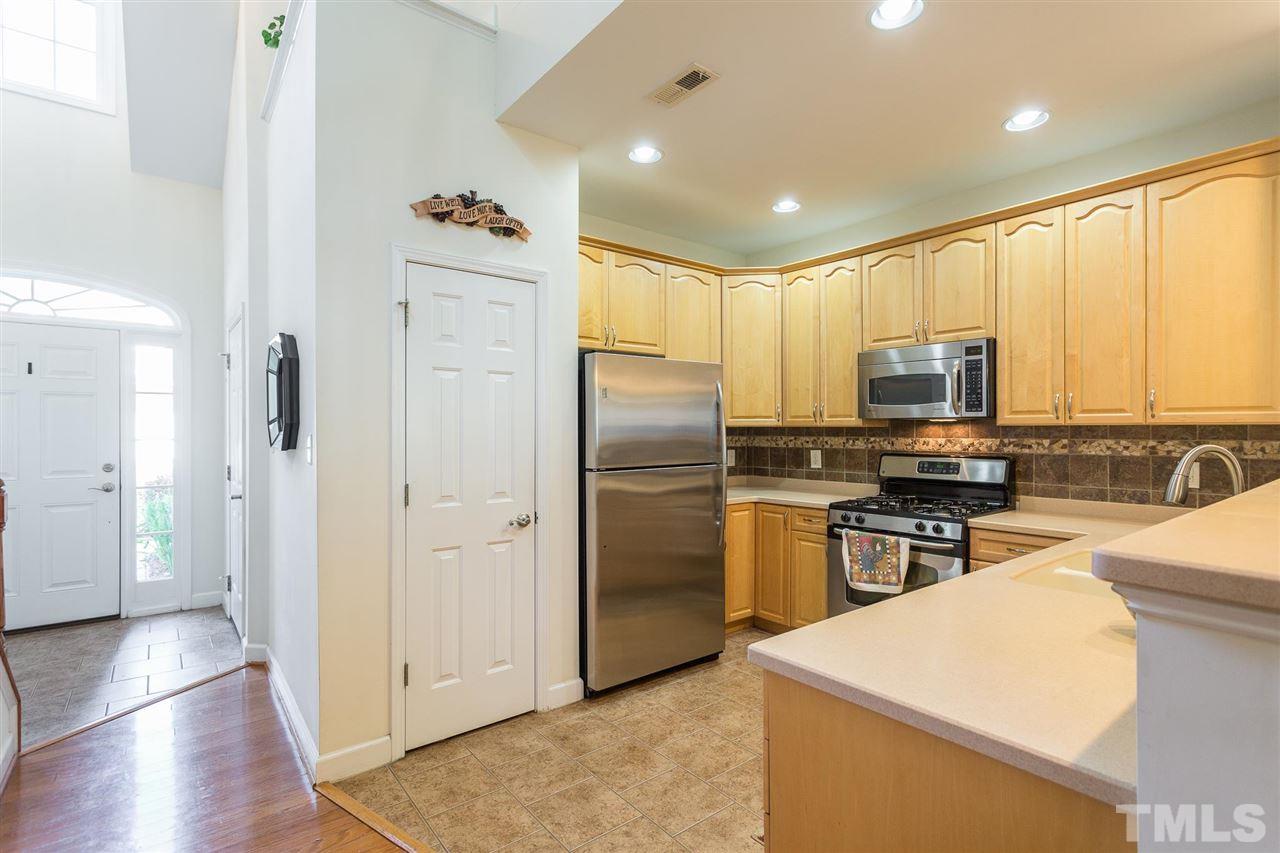 8002 Thrush Ridge Lane Raleigh, NC 27615 - Photo 3 of 30 Gallery Image 3