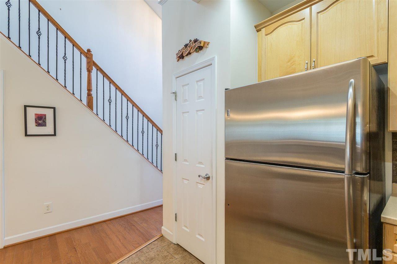 8002 Thrush Ridge Lane Raleigh, NC 27615 - Photo 5 of 30 Gallery Image 5
