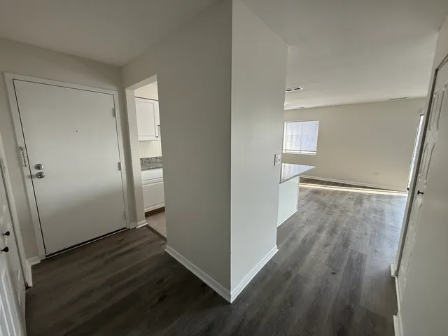 $1,575 | 2310 North Harlem Avenue, Unit 501, Elmwood Park, IL 60707