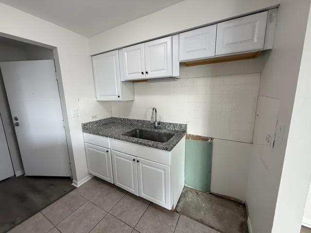 $1,575 | 2310 North Harlem Avenue, Unit 501, Elmwood Park, IL 60707