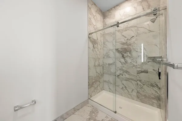 $3,800 | 121 34th Street, Unit 506, Union City, NJ 07087