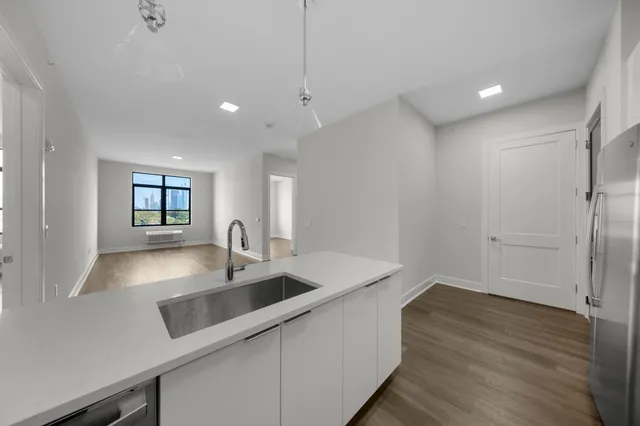 $3,800 | 121 34th Street, Unit 506, Union City, NJ 07087