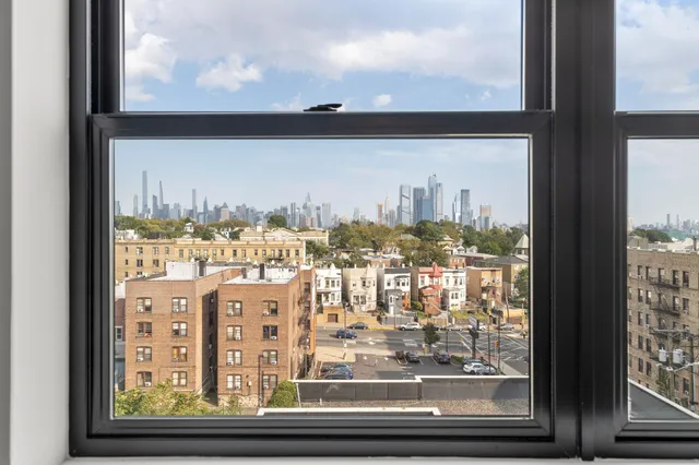 $3,800 | 121 34th Street, Unit 506, Union City, NJ 07087