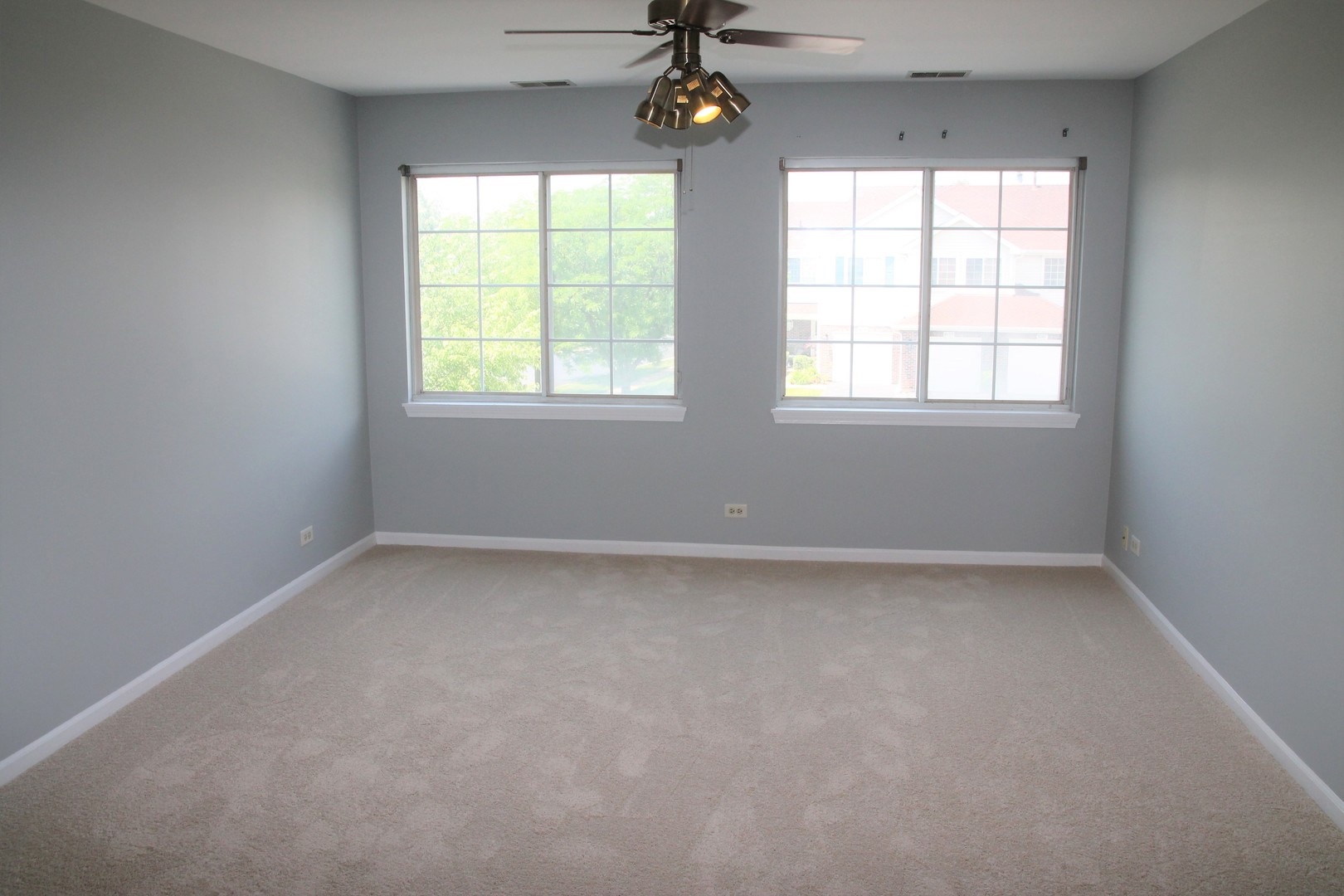 8158 Ripple Ridge Darien, IL 60561 - Photo 14 of 36