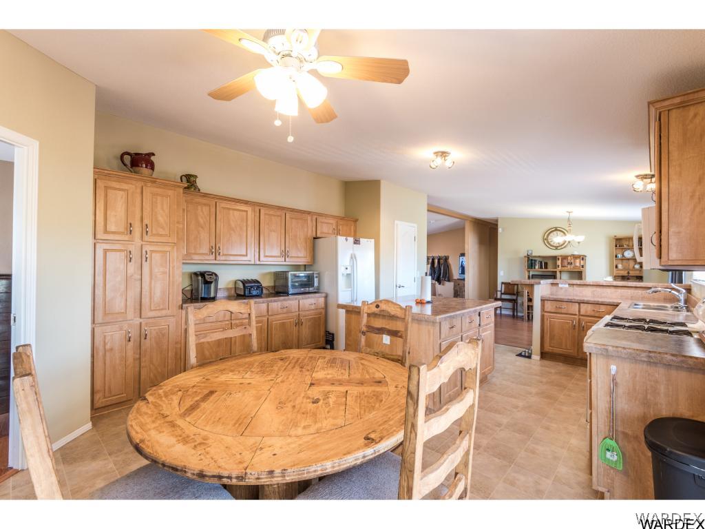 4245 Drake Road Golden Valley, AZ 86413 - Photo 21 of 35