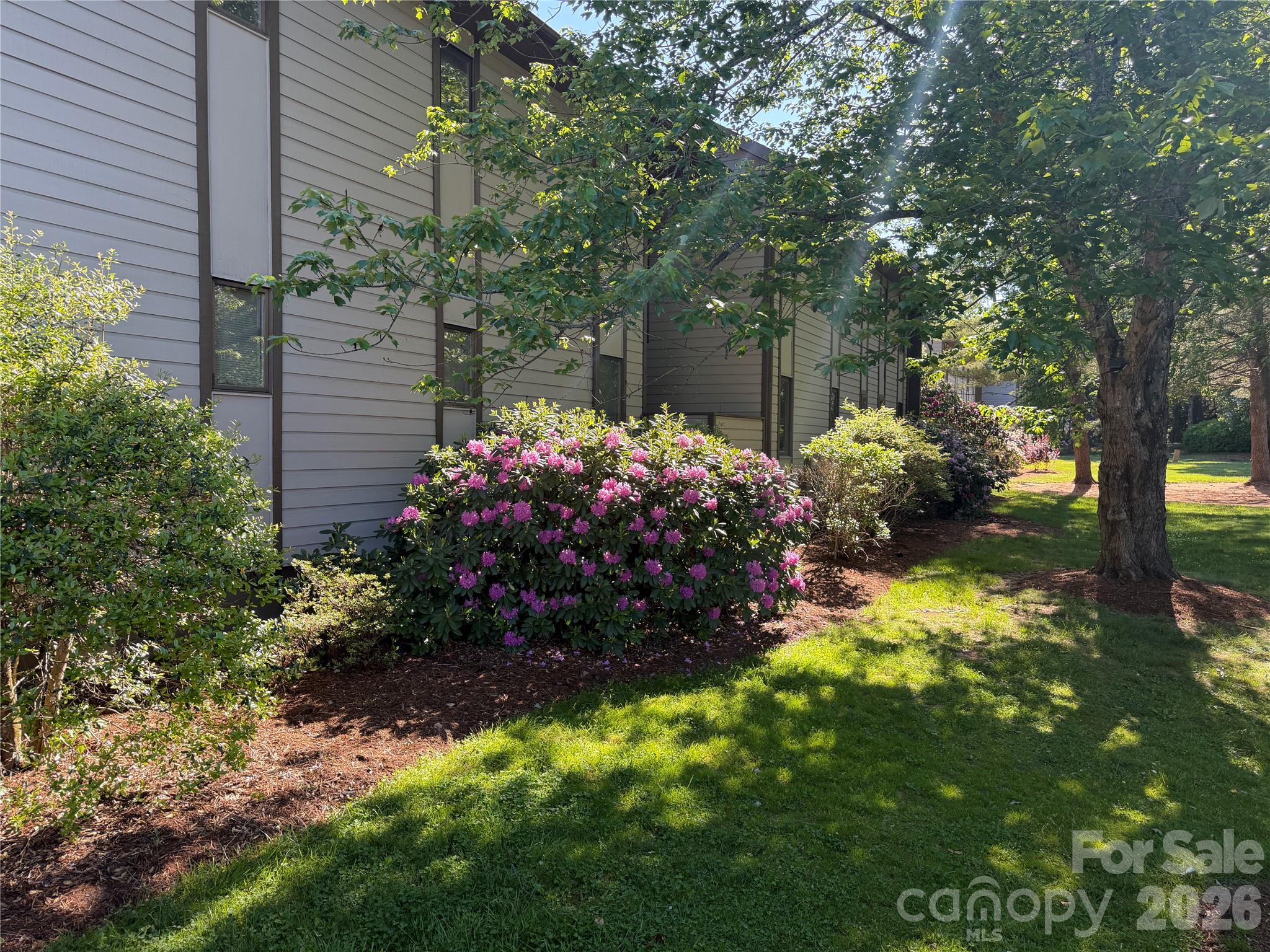201 Racquet Club Road, Unit 15 Asheville, NC 28803 - Photo 2 of 31