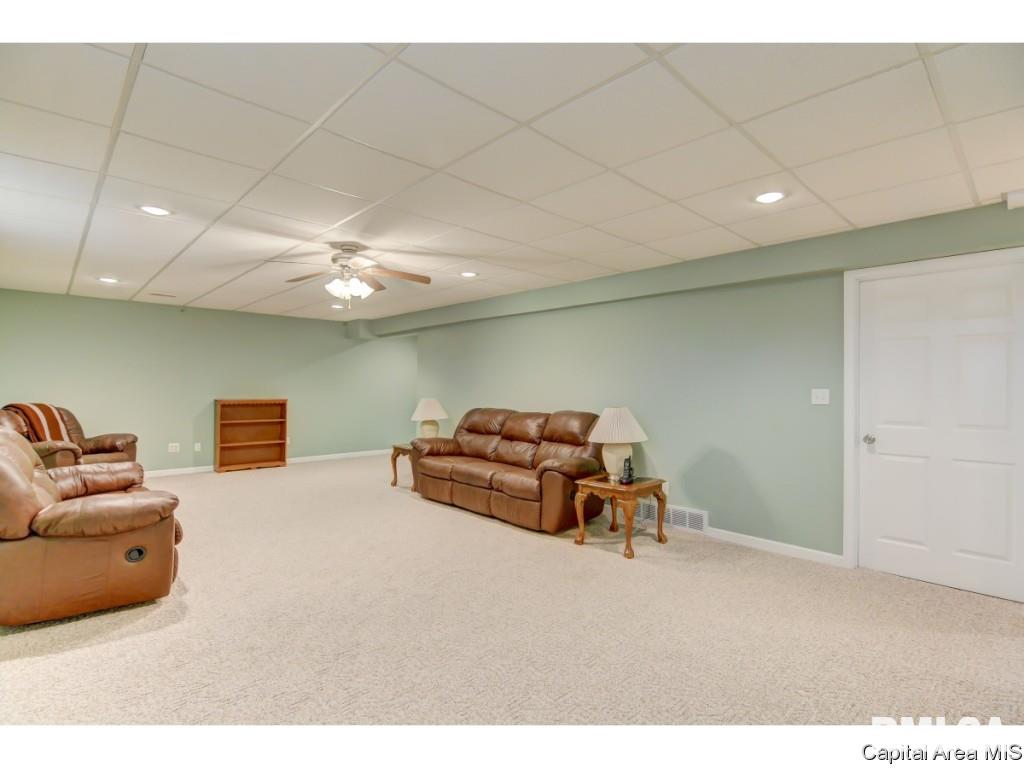 24712 Brookwood Hills Road Athens, IL 62613 - Photo 25 of 36 Gallery Image 25