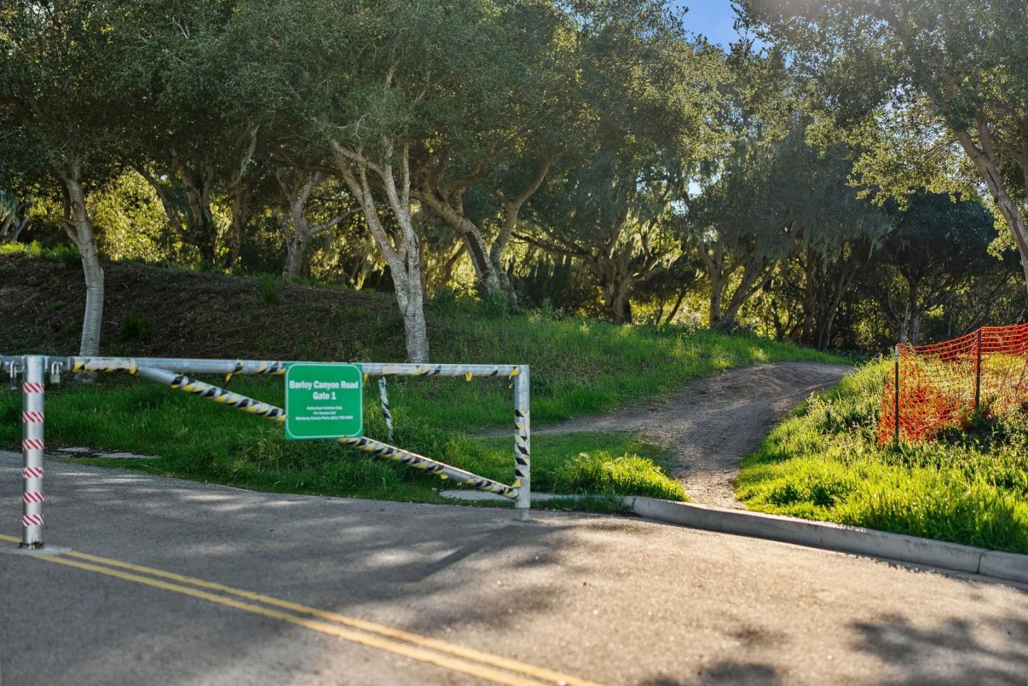 15 Del Rey Circle Salinas, CA 93901 - Photo 34 of 42 a view of a park