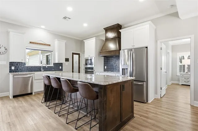 $459,900 | 810 North Davis Street, West, TX 76691