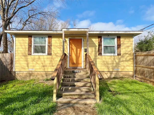 $1,945 | 1903 Dryden Drive, Dallas, TX 75211