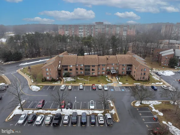 $269,000 | 15300 Beaverbrook Court, Unit 882K, Silver Spring, MD 20906