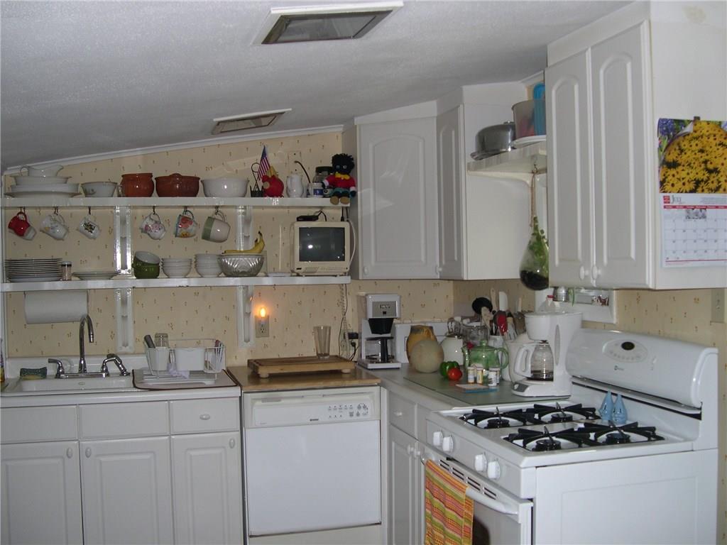 304 Mill Road Ligonier, PA 15658 - Photo 4 of 24 Gallery Image 4