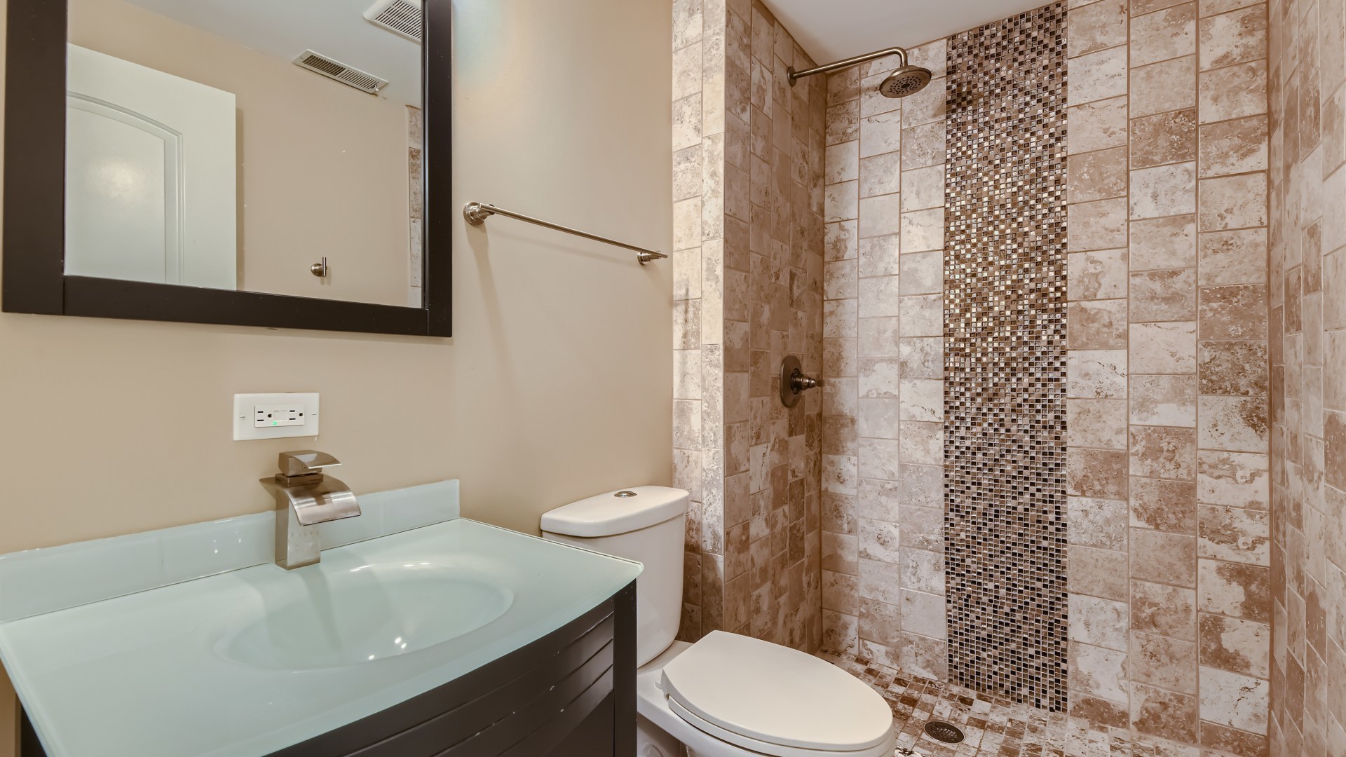 177 South Pinecrest Road Bolingbrook, IL 60440 - Photo 19 of 25 a bathroom with a sink a toilet and shower