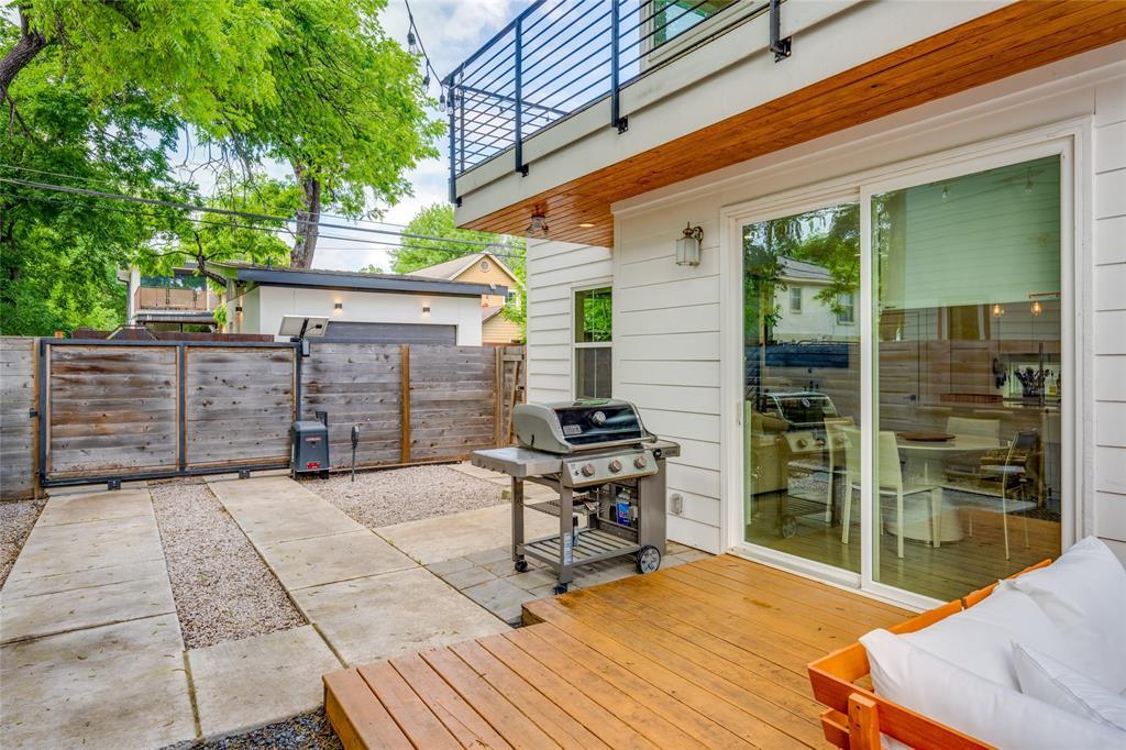 1404 East 2nd Street, Unit 2 Austin, TX 78702 - Photo 24 of 33