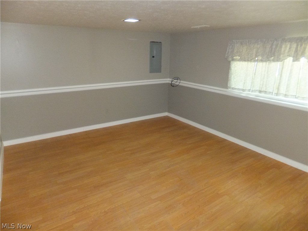 4641 Lake Road Sheffield Lake, OH 44054 - Photo 11 of 16