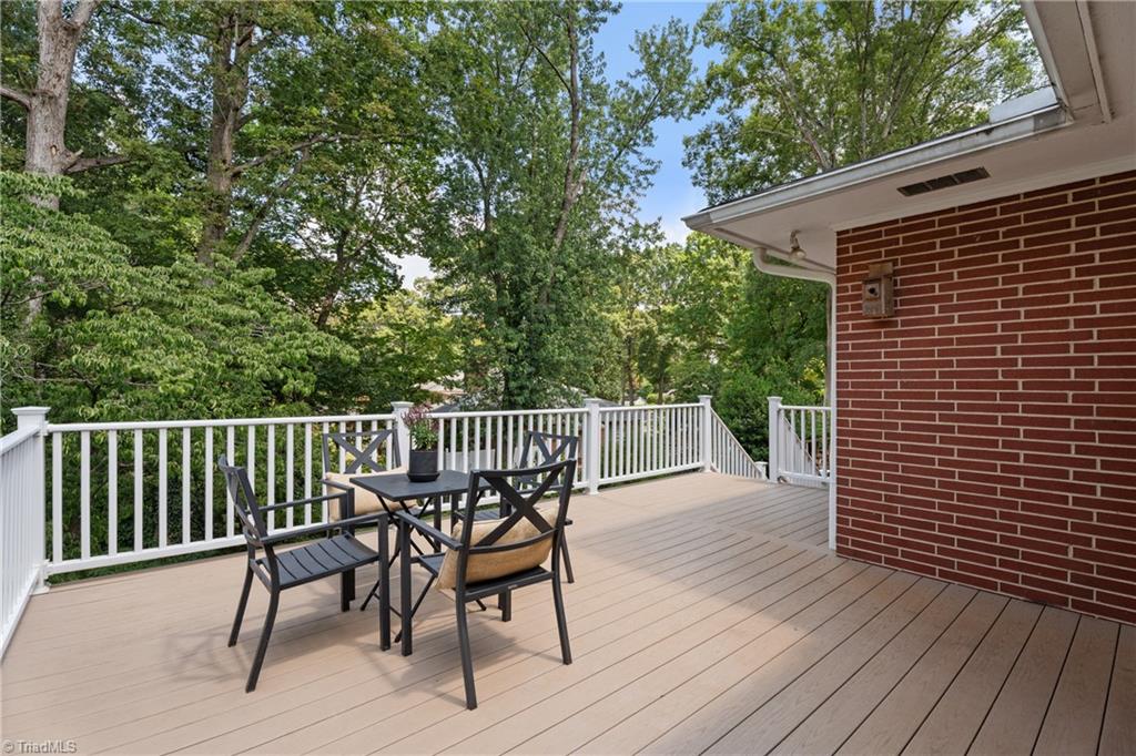 701 Longbow Road Winston-Salem, NC 27104 - Photo 32 of 38
